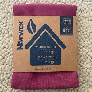 Norwex Window Cloth (Plum with Graphite trim)